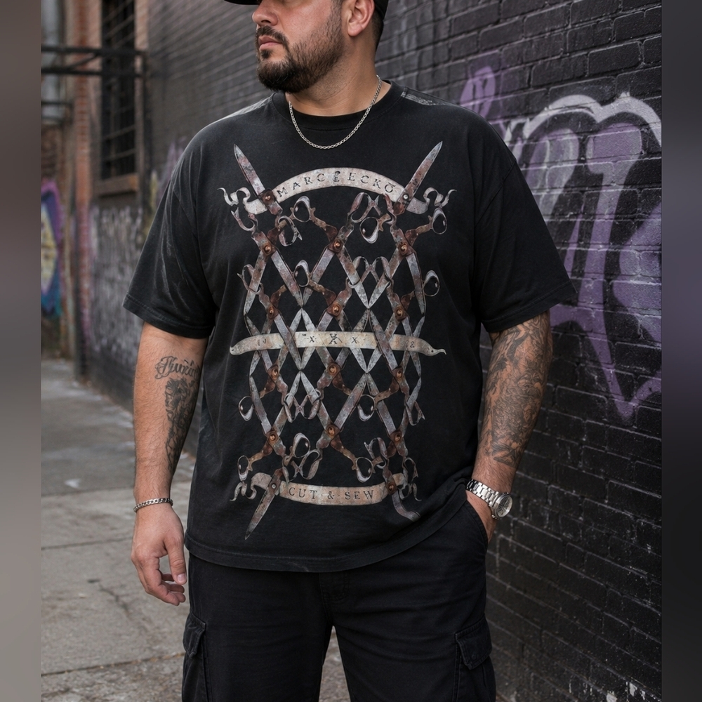 Marc Ecko Black Graphic Tee Men’s XXXL Metallic Sword Print Oversized T-Shirt